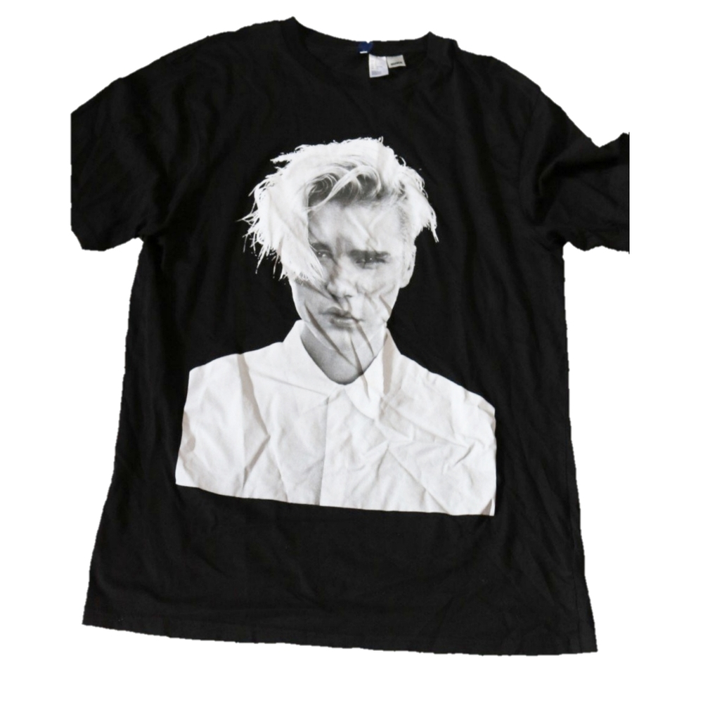 H&M And JUSTIN BIEBER PURPOSE TOUR T-Shirt.